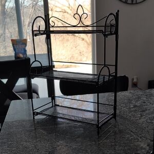 Black Metal Decorative Shelf